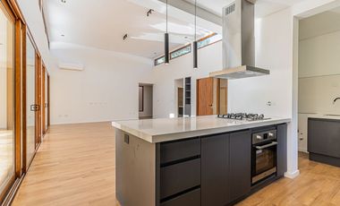 CASA EN VENTA EN UNA SOLA PLANTA 3 DORMIS Y PILETA