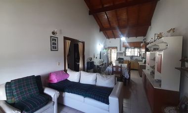 VENTA CASA 3 AMB CON GRAN PARQUE CERCA DE LA COSTA
