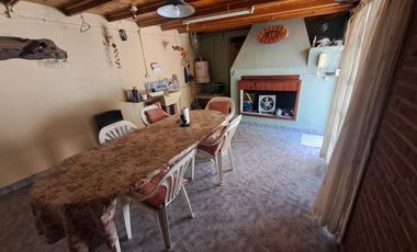 venta casa 3 ambientes con jardín en Santa Clara