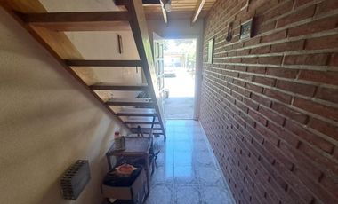 venta casa 3 ambientes con jardín en Santa Clara