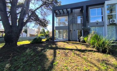 Venta Departamento 3 ambientes Estrenar c/cochera
