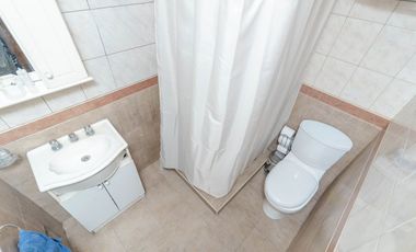 Casa 5 ambientes en venta en Burzaco con jardín