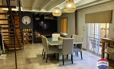CASA 4 AMBIENTES EN VENTA EN LA UNION CON PILETA