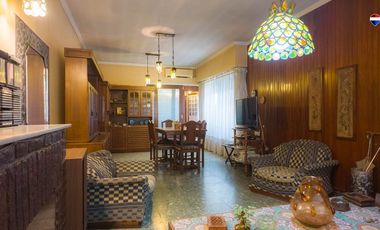 VENTA CASA 4 AMB COCHERA PATIO PARRILLA