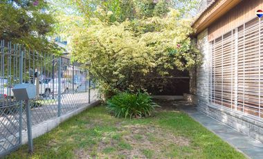 VENTA CASA 4 AMB COCHERA PATIO PARRILLA
