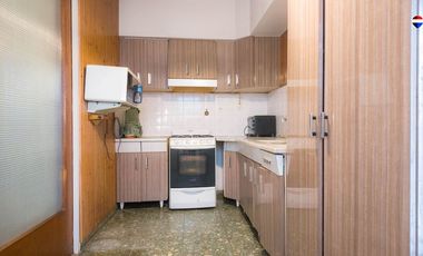 VENTA CASA 4 AMB COCHERA PATIO PARRILLA