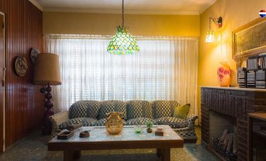 VENTA CASA 4 AMB COCHERA PATIO PARRILLA