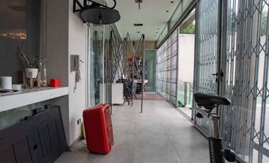 VENTA CASA 5 AMB RAMOS MEJIA LOTE PROPIO PISCINA