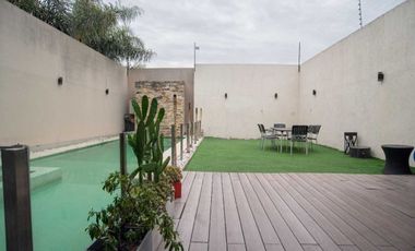VENTA CASA 5 AMB RAMOS MEJIA LOTE PROPIO PISCINA