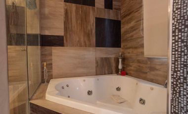 VENTA CASA 5 AMB RAMOS MEJIA LOTE PROPIO PISCINA