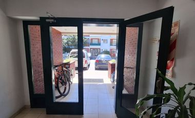 VENTA DEPTO 3 AMBIENTES EZPELETA CON COCHERA