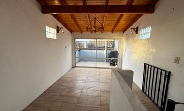 ALQUILER PH 3 AMBIENTES GALERIA, PATIO SAN JUSTO