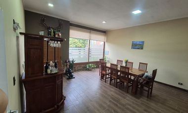 CASA 3 DORMITORIOS - ALVAREZ - SANTA FE