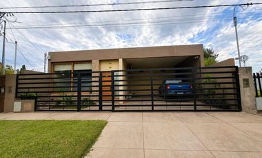 CASA 3 DORMITORIOS - ALVAREZ - SANTA FE