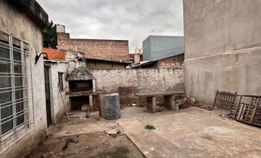 ALQUILER CASA 4 AMBIENTES CON COCHERA CASTELAR