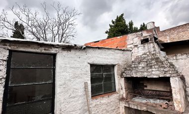 ALQUILER CASA 4 AMBIENTES CON COCHERA CASTELAR
