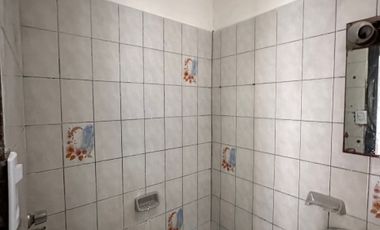 ALQUILER CASA 4 AMBIENTES CON COCHERA CASTELAR