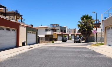CASA EN RENTA EN PRIVADA LA CASCADA EN PLAYAS DE ROSARITO