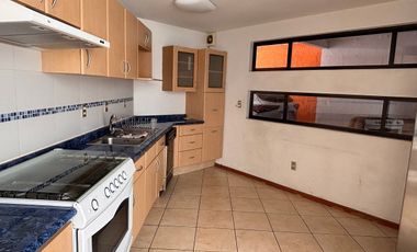 AMPLIA CASA EN CONDOMINIO