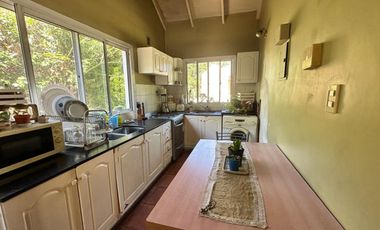 CASA 4 AMBIENTES B. CERRADO HURLINGHAM APTO CRED.