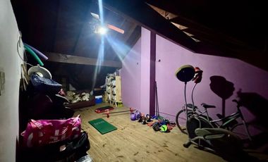 VENTA CASA 4 AMBIENTES HURLINGHAM ACEPTA  PERMUTA