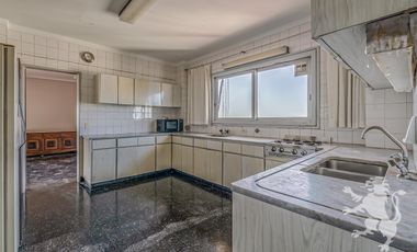 PISO - VENTA - 7 AMBIENTES - 5 DORMITORIOS - 3 COCHERAS - TERRAZA - DEPENDENCIA - BELGRANO