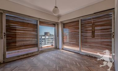 PISO - VENTA - 7 AMBIENTES - 5 DORMITORIOS - 3 COCHERAS - TERRAZA - DEPENDENCIA - BELGRANO