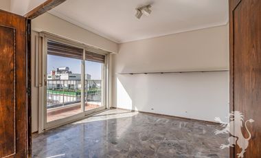 PISO - VENTA - 7 AMBIENTES - 5 DORMITORIOS - 3 COCHERAS - TERRAZA - DEPENDENCIA - BELGRANO