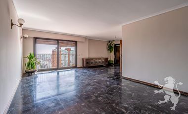 PISO - VENTA - 7 AMBIENTES - 5 DORMITORIOS - 3 COCHERAS - TERRAZA - DEPENDENCIA - BELGRANO