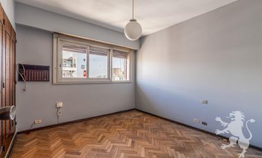 PISO - VENTA - 7 AMBIENTES - 5 DORMITORIOS - 3 COCHERAS - TERRAZA - DEPENDENCIA - BELGRANO