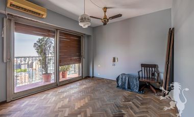 PISO - VENTA - 7 AMBIENTES - 5 DORMITORIOS - 3 COCHERAS - TERRAZA - DEPENDENCIA - BELGRANO
