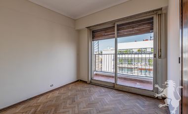 PISO - VENTA - 7 AMBIENTES - 5 DORMITORIOS - 3 COCHERAS - TERRAZA - DEPENDENCIA - BELGRANO