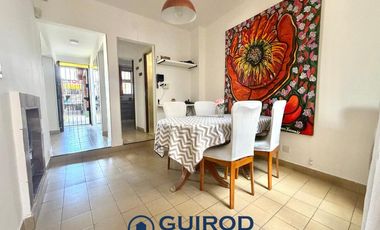 ALQUILER CASA 3 AMBIENTES C/COCHERA AMOBLADA