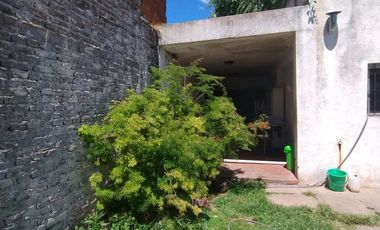 CASA 4 AMBIENTES EN MORON A REFACCIONAR