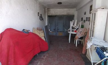 CASA 4 AMBIENTES EN MORON A REFACCIONAR