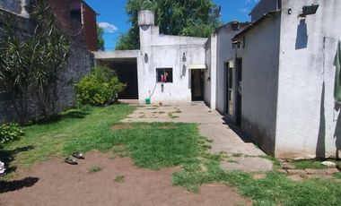 CASA 4 AMBIENTES EN MORON A REFACCIONAR