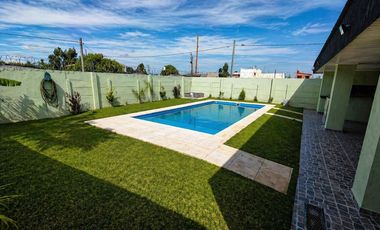 CASA QUINTA EN VENTA MORADAS 2 MAXIMO PAZ CON PILE