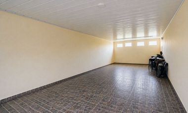 CASA QUINTA EN VENTA MORADAS 2 MAXIMO PAZ CON PILE