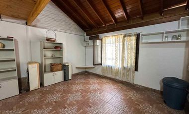 CASA EN VENTA EN EL TREBOL, EZEIZA 6 AMBIENTES