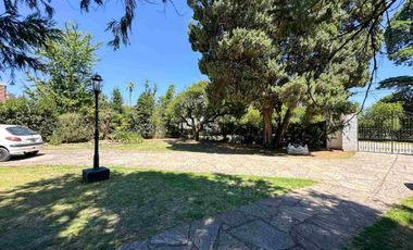 CASA EN VENTA EN EL TREBOL, EZEIZA 6 AMBIENTES