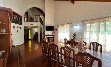CASA EN VENTA EN EL TREBOL, EZEIZA 6 AMBIENTES