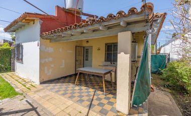 CASA CON AMPLIO LOTE VENTA, BURZACO. APTO CREDITO
