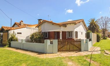 CASA CON AMPLIO LOTE VENTA, BURZACO. APTO CREDITO
