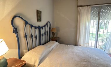 Venta encantadora Casa  quinta en Salvador Maria-Lobos