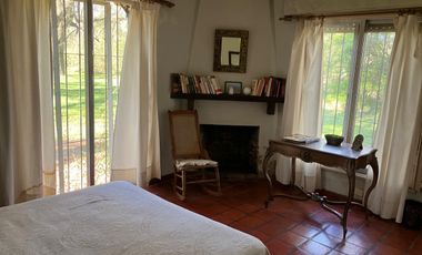 Venta encantadora Casa  quinta en Salvador Maria-Lobos