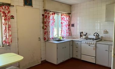 Venta encantadora Casa  quinta en Salvador Maria-Lobos