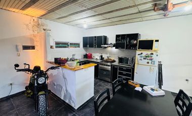 Venta de Casa de Dos dormitorios En Sicardi