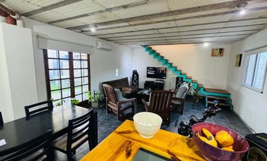 Venta de Casa de Dos dormitorios En Sicardi
