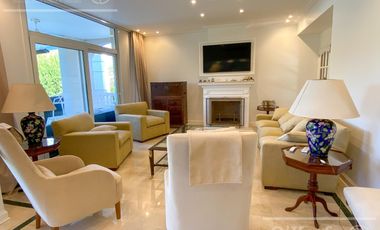 Casa en venta de 8  ambientes con fondo a golf en Abril Club de Campo, Guillermo Hudson