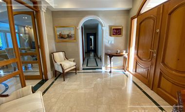 Casa en venta de 8  ambientes con fondo a golf en Abril Club de Campo, Guillermo Hudson